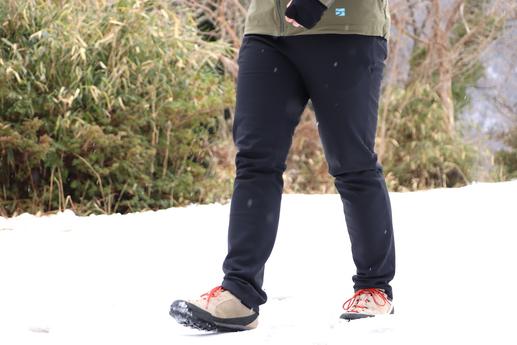 モンベルの「トレールアクションタイツ」は暖かくて動きやすい。なんでもっと早く買わなかったんだろう…